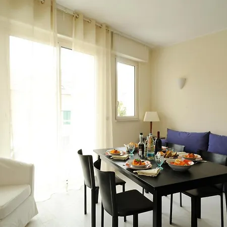 Medit Apartman Alassio
